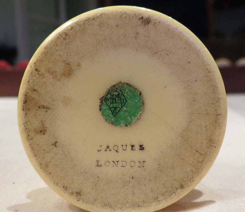 Base of white ivory Staunton King showing green registration label and imprint JAQUES LONDON